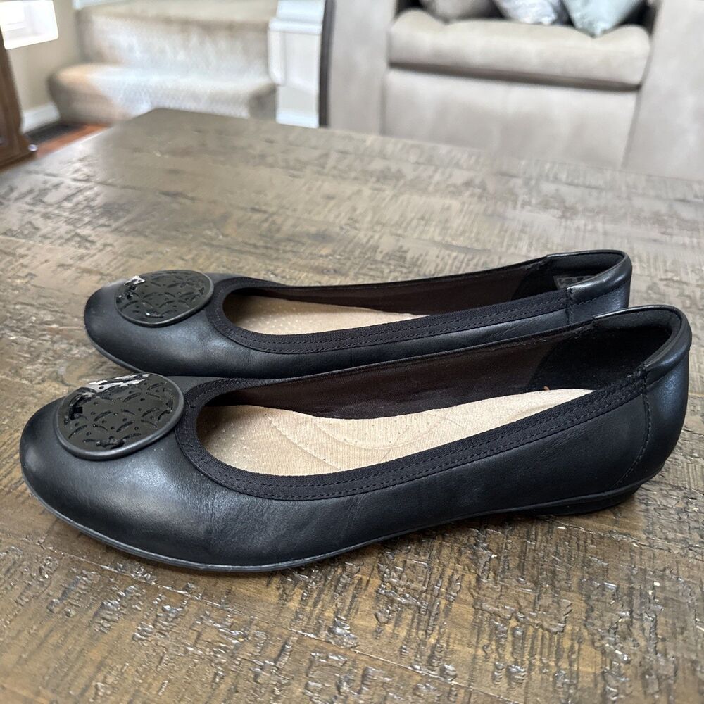 Clarks Gracelin Lola Women's Size 10 Black Leather Ballet Flats Medallion